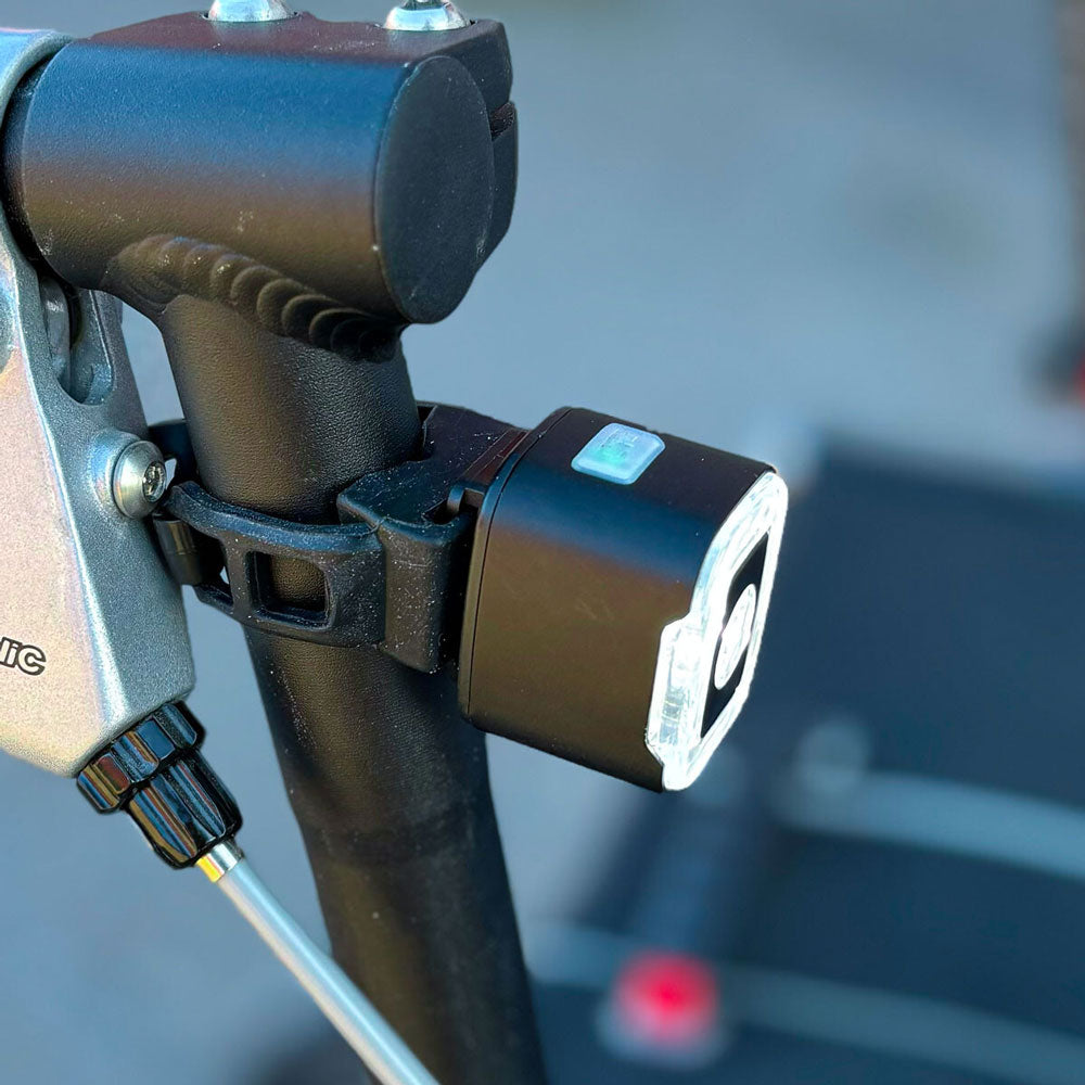 Trionic LED Frontleuchte 200 Lumen aufladbar für Walker und Veloped