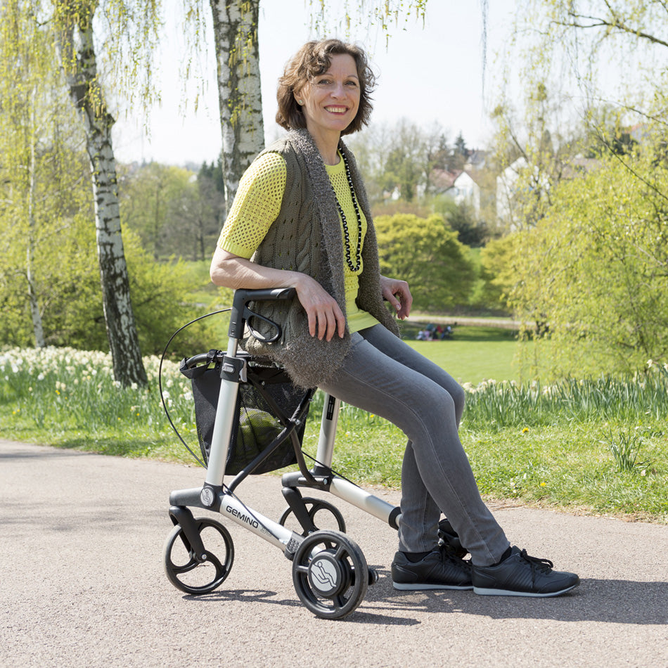 Sunrise Medical Gemino 30 M SpeedControl Leichtgewichtrollator